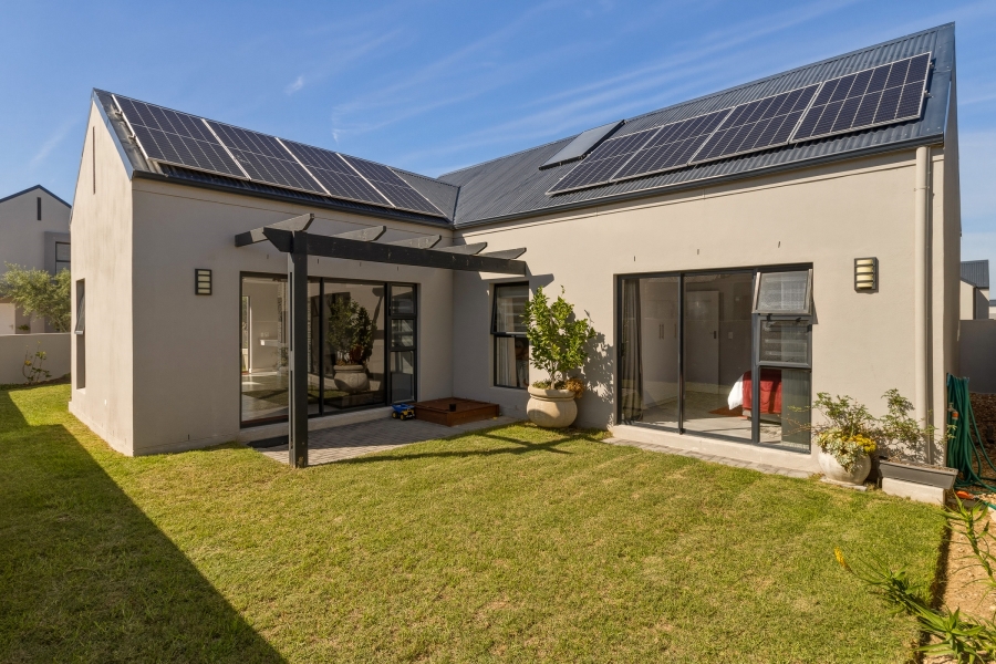 3 Bedroom Property for Sale in Aan de Wijnlanden Western Cape